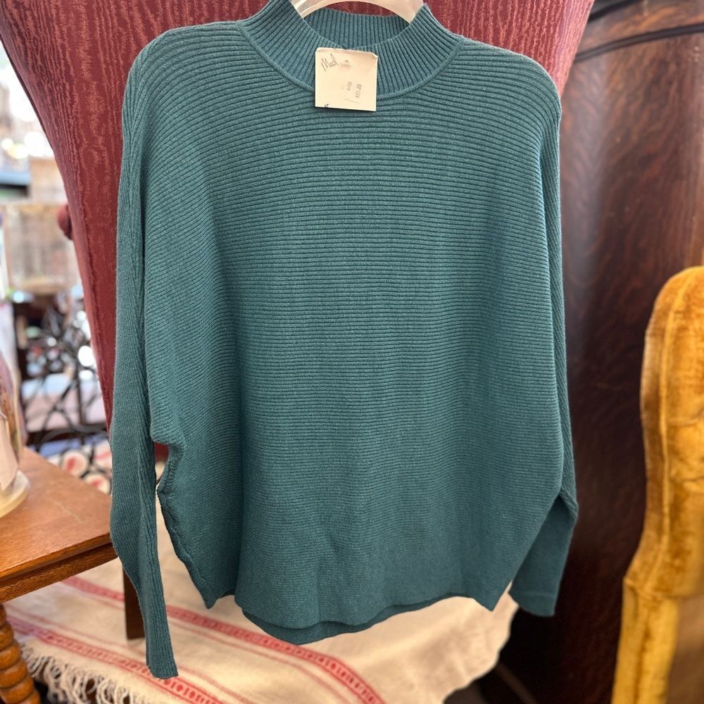 🛍️ NOLB Ladies Med Teal Ribbed Sweater